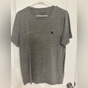 Abercrombie & Fitch Heather Gray Short Sleeve Tee